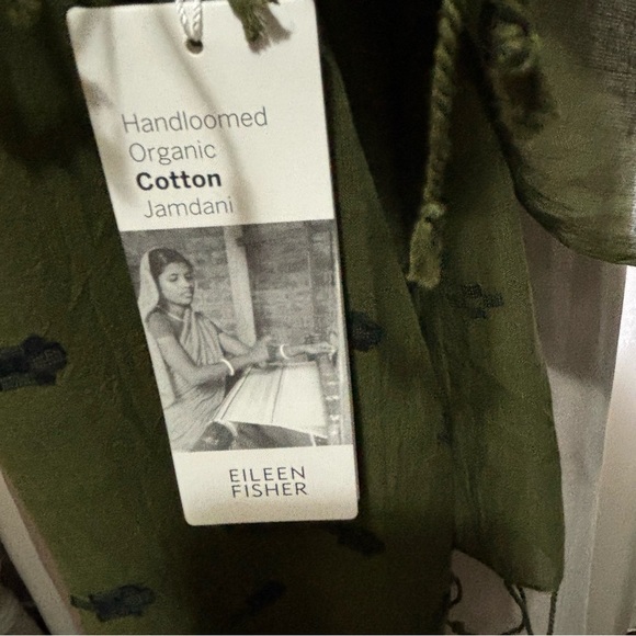 Eileen Fisher Organic Cotton Jamdani Olive Scarf with Black Chevron Pattern NWT - Picture 5 of 10